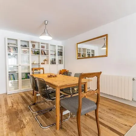 De Diseno En El Centro De *