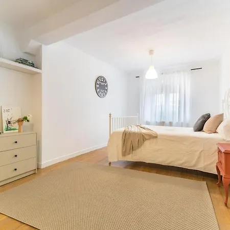 De Diseno En El Centro De アパート カストロ・ウルディアレス